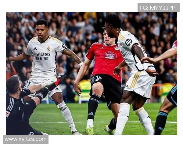 足球巨星的独门绝技与精彩瞬间大揭秘 足球巨星的独门绝技与精彩瞬间大揭秘